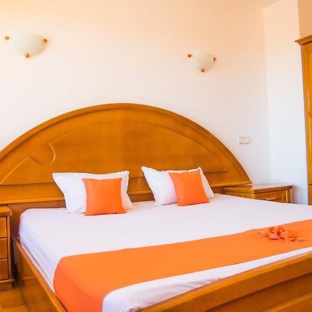 Family Hotel Elegance Arbanasi Quarto foto