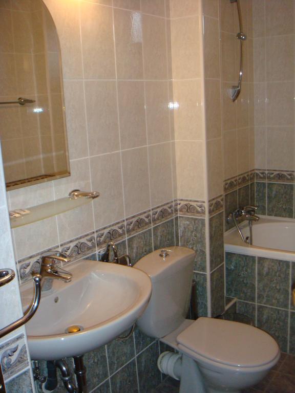 Family Hotel Elegance Arbanasi Quarto foto